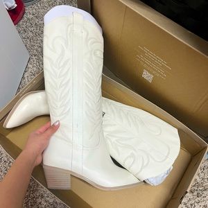 Dolce Vita Solei Boots